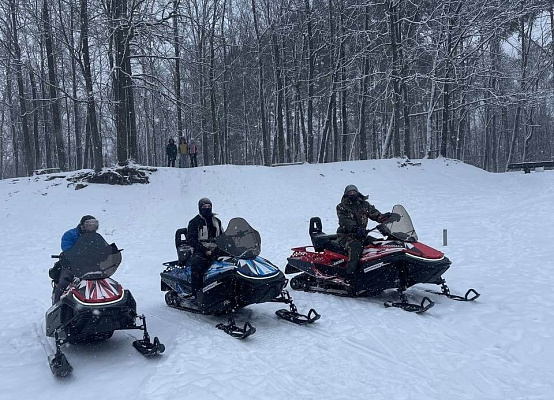 Катание на снегоходах в Саранске в подарок. Сервис Ultra Подарки
. Подарочный сертификат на катание на снегоходах в Саранске с друзьями. Закажите прокат снегоходов в подарок для мужчины по привлекательным ценам. Живописные маршруты для езды на снегоходах это отличная возможность активного отдыха. Сервис UltraPodarki.ru 8 800 505 95 30. катание на снегоходах, подарочный сертификат на катание на снегоходе, прокат снегоходов, прокат снегоходов Саранск, катание на снегоходах Саранск, езда на снегоходе