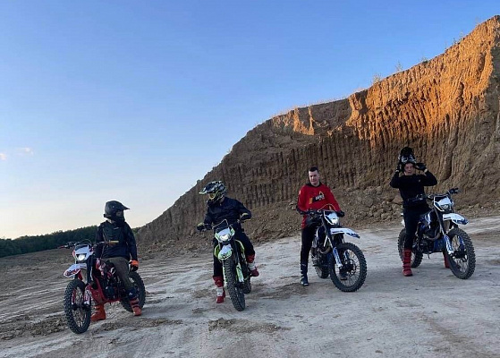 Катание на мотоцикле в Саранске. ULTRA ПОДАРКИ. Купить катание на мотоцикле в Саранске. Попробовав езду на мотоциклах, вы получите порцию адреналина и невероятные эмоции. Сервис: UltraPodarki.ru 8 800 505 95 30.. Катание на мотоцикле в Саранске, прокат мотоциклов Саранск, катание на мотоциклах, прокат мотоцикла, езда на мотоцикле Саранск, езда на мотоцикле, мотопрогулка Саранск, мотопрогулка