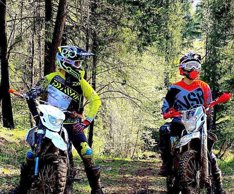 Прокат мотоциклов. Подарочные сертификаты Ultra Подарки Саранск. Купить оригинальный подарок или подарочный сертификат на Прокат мотоциклов. Сервис UltraPodarki.ru Саранск 8 800 505 95 30. 