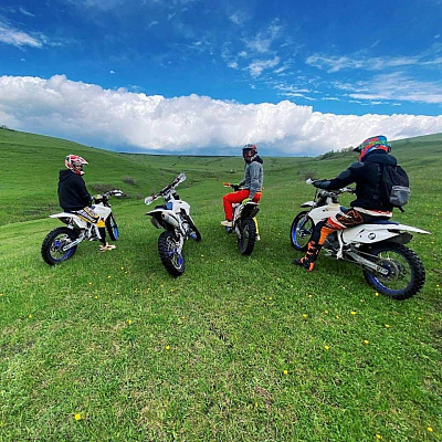 Прокат мотоциклов. Подарочные сертификаты Ultra Подарки Саранск. Купить оригинальный подарок или подарочный сертификат на Прокат мотоциклов. Сервис UltraPodarki.ru Саранск 8 800 505 95 30. 